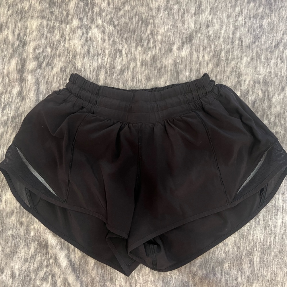 Lululemon black Hotty hot shorts